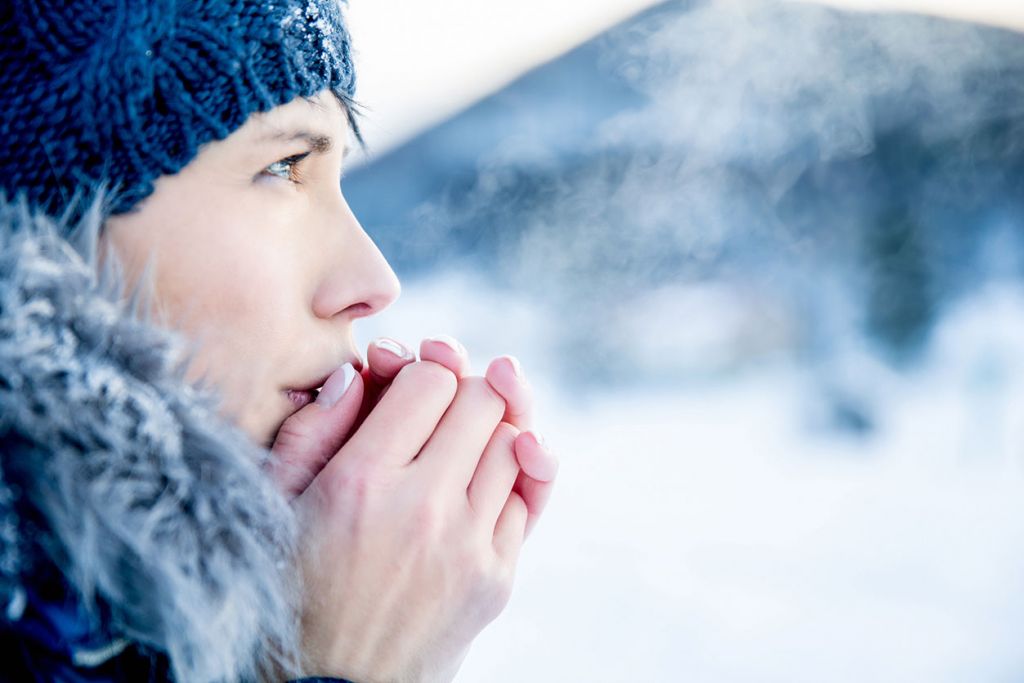 The Unexpected Benefits of Collagen Hand Masks in Winter